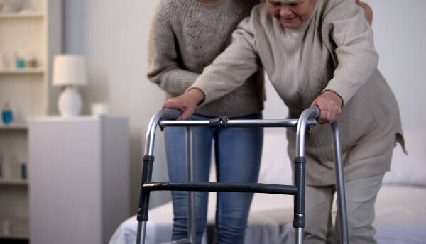 Top Mobility Aids for Walking to Enhance Daily Independence