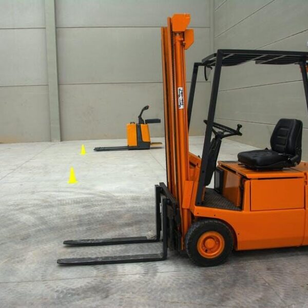 Using Forklift Trailers for Heavy Hauling: What You Need To Know