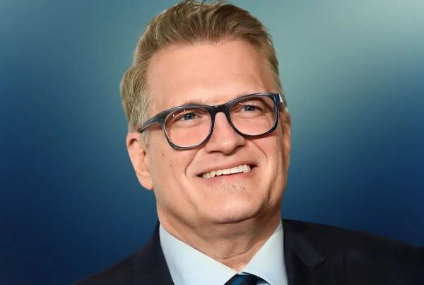  Drew Carey Net Worth 2024 Remarkable Earnings