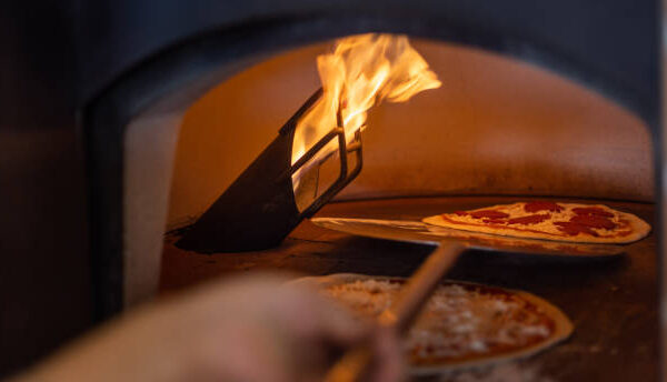 The Ultimate Guide to Choosing the Perfect Pizza Oven Table