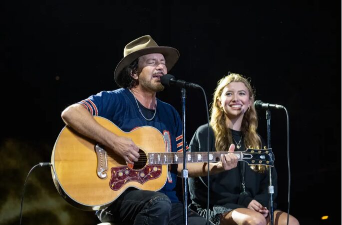 eddie vedder address has long been unknown because he has always kept his privacy. Eddie Vedder keeps his personal life, including his home, private, unlike many superstars. This merely