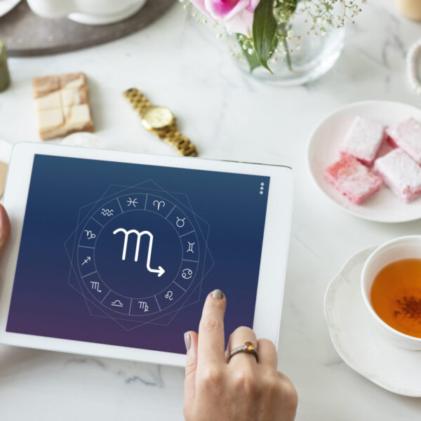 HiAstro vs Traditional Astrology Apps: What AI Brings to the Table